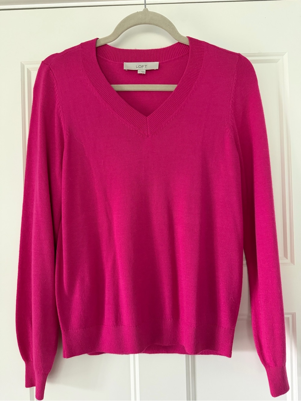 LOFT Women's V-Neck Sweater — Bright Pink